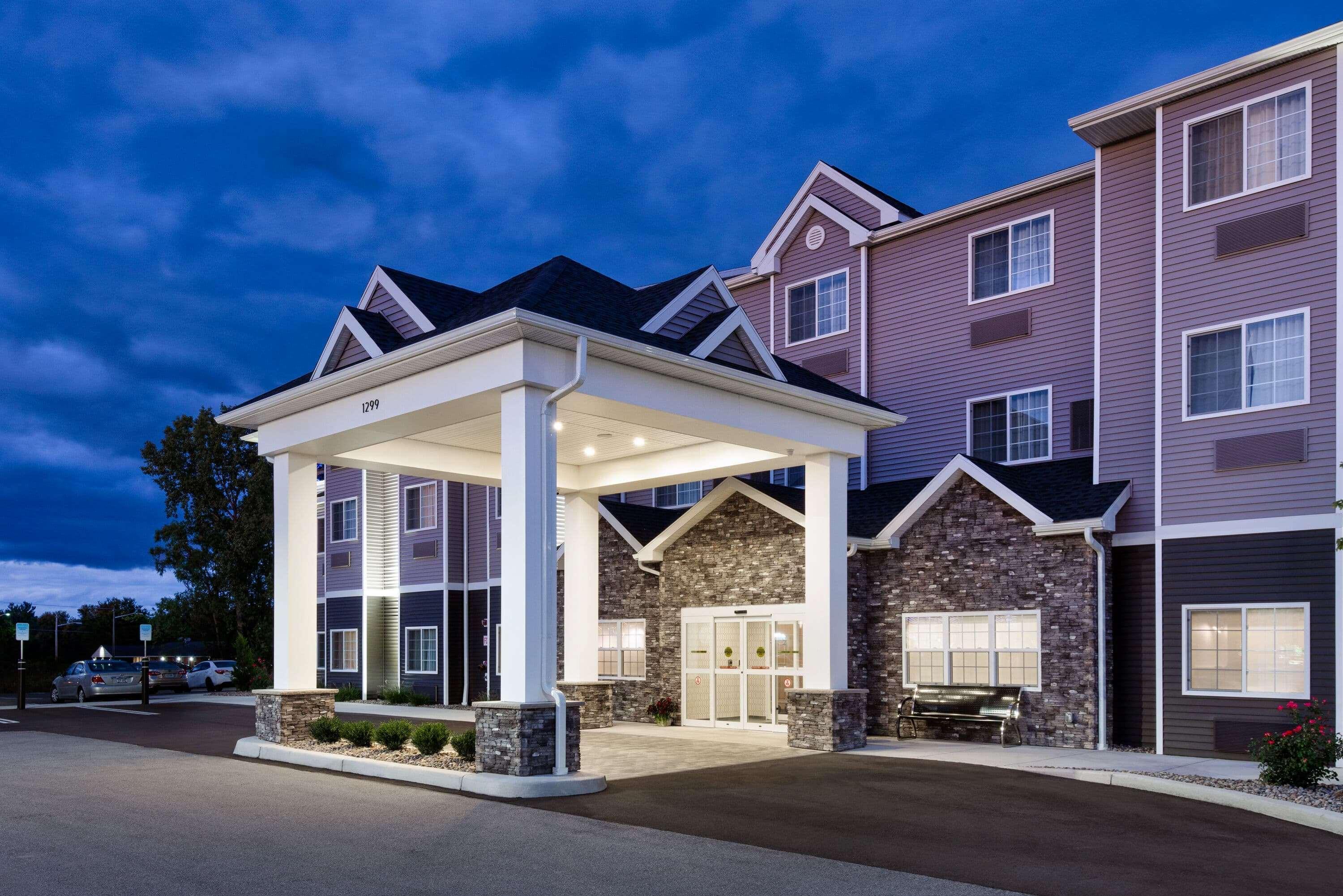 Microtel Inn & Suites By Wyndham Farmington Bagian luar foto